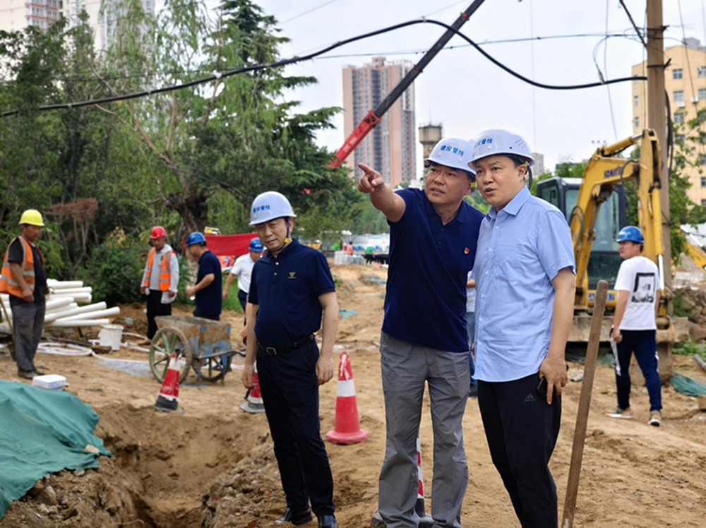 鄭州市建設投資集團有限公司副總經理張巖到鄭州建投通訊管線有限公司開展安全生產檢查